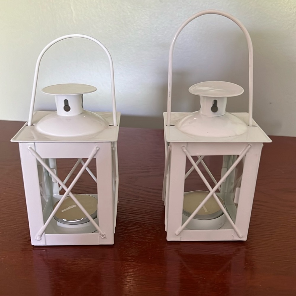 Mini white lanterns